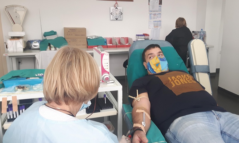 УМБАЛ Бургас продължава набирането на кръв от преболедували ковид за лечебна плазма 