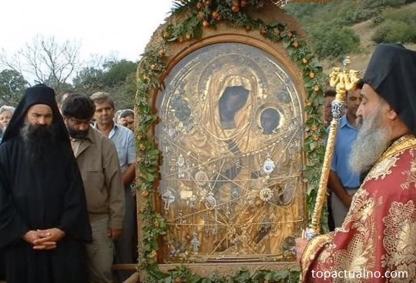 Чудотворна икона ще бъде донесена в Бургаско, вижте в кои храмове