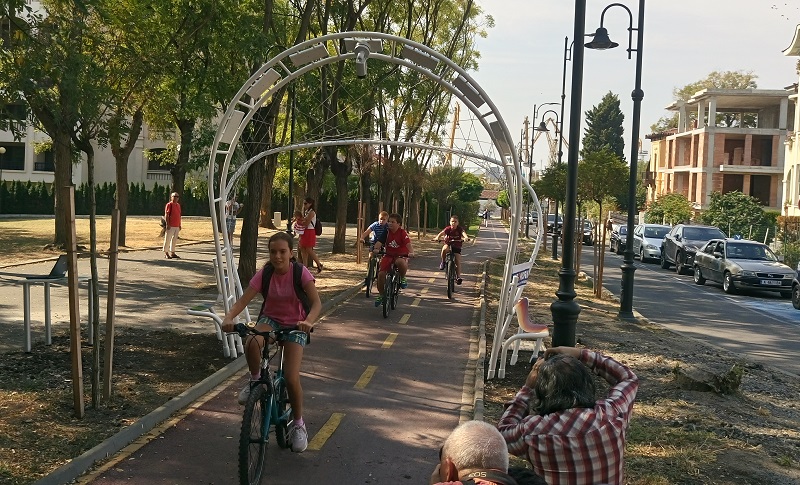 @netta брои колоездачите в Морската градина