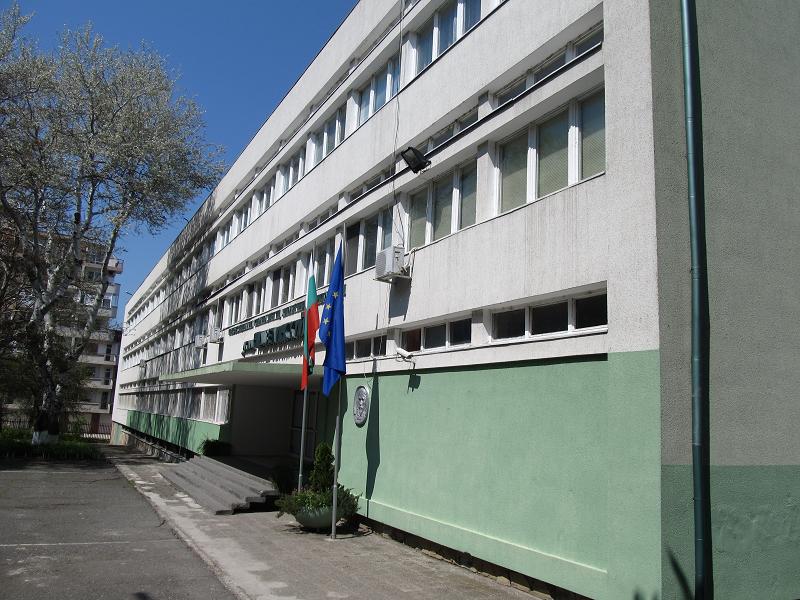 Гимназията по химични технологии показва как науката и технологиите оформят професиите на бъдещето