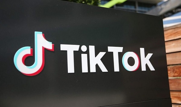 Великобритания глобява TikTok за злоупотреба с детски лични данни