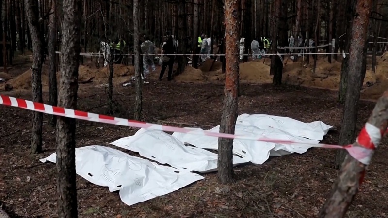 Масов гроб и уреди за мъчения са открити в Харковска област