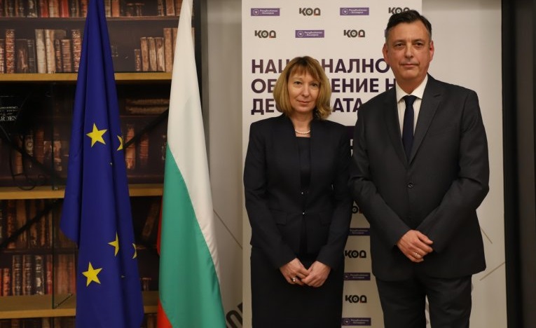 Журналист и доктор е кандидат-президентската двойка на Републиканци за България и КОД