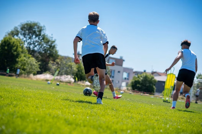 В Царево се провежда тренировъчен лагер на престижна спортна академия