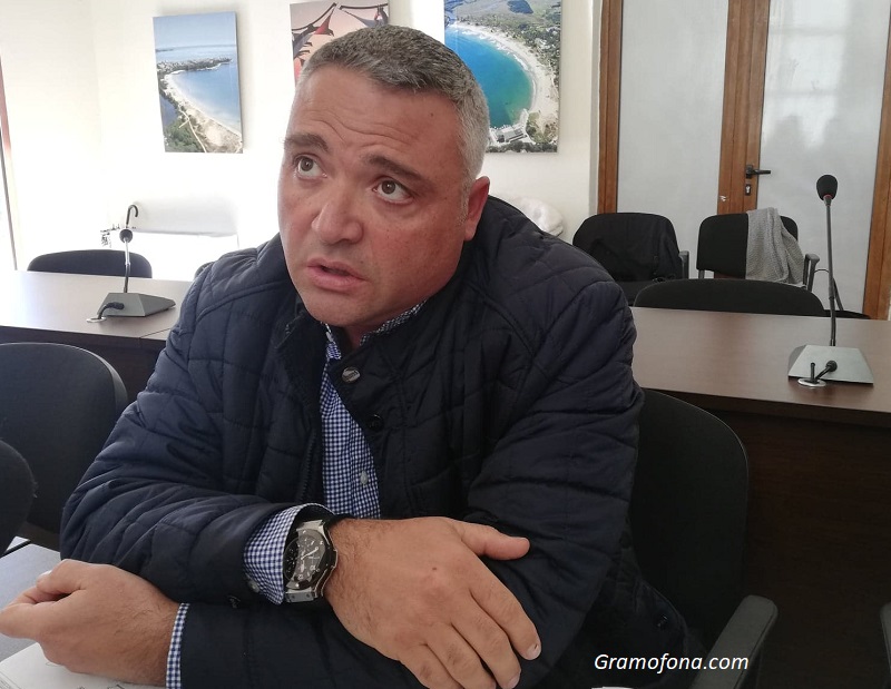Съветник иска проверка на КПКОНПИ в местния парламент и администрацията на Приморско
