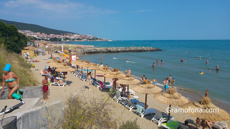 Обявиха търгове за плажове в Свети Влас и Равда