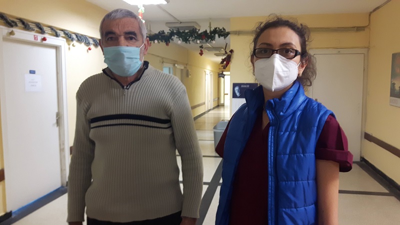 Уролози от УМБАЛ Бургас извадиха 350-грамов тумор с безкръвна операция през уретрата