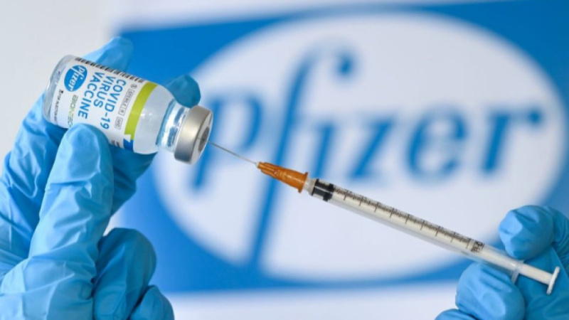 От Пфайзер поискаха ЕС да разреши употребата на ваксината им и при непълнолетни