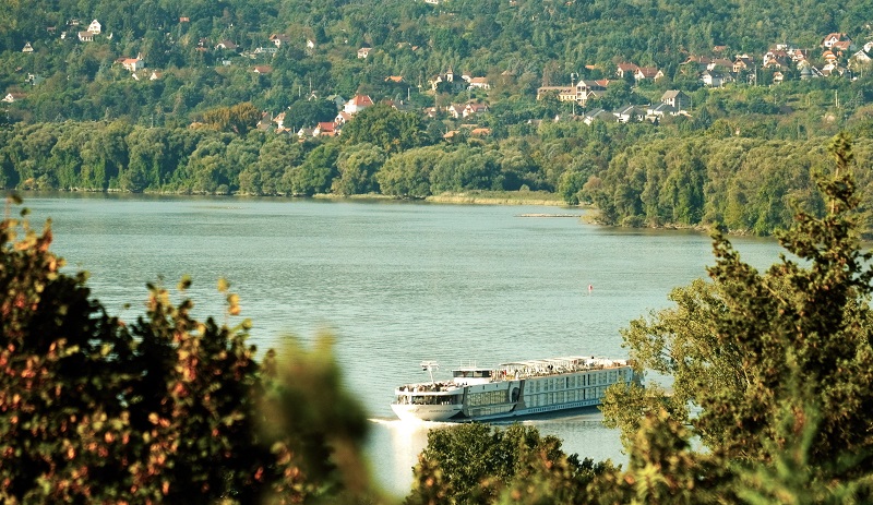 Инцидент с моторна лодка и кораб по Дунав, има загинали