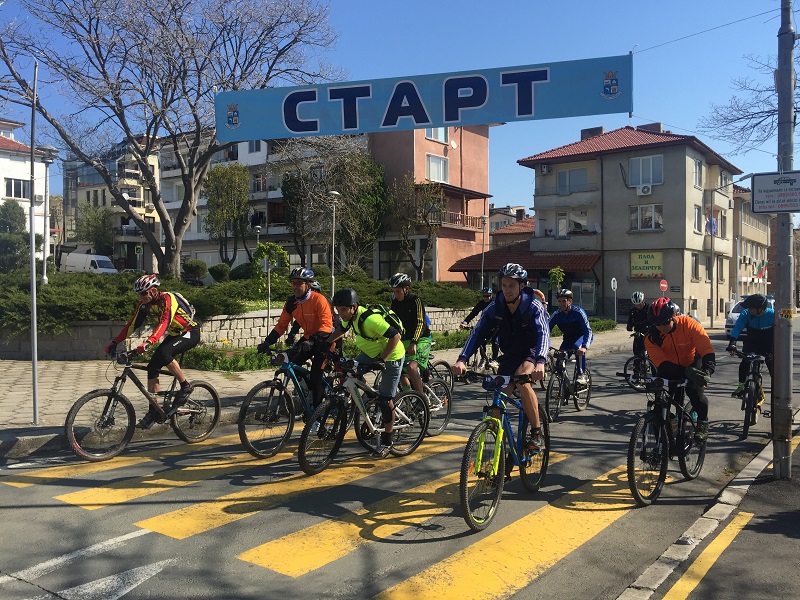 Колоездачи се предизвикваха по горските пътеки в Странджа