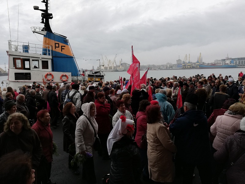 Хиляди потомци на тракийските бежанци се събраха в Бургас