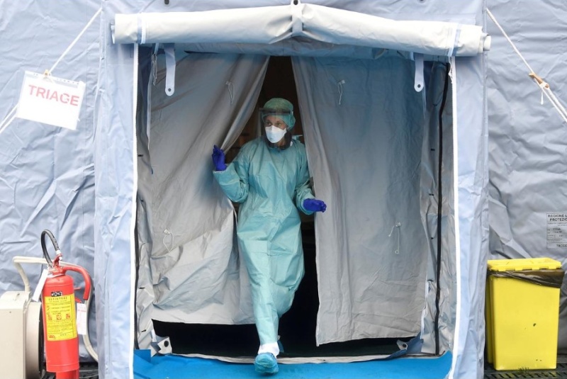 Чехия и Словакия са в извънредно положение заради коронавируса