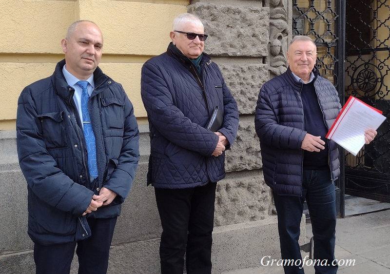 БСП Бургас регистрира кандидат-депутатите си: Има умора, но ще мотивираме хората да гласуват за нас