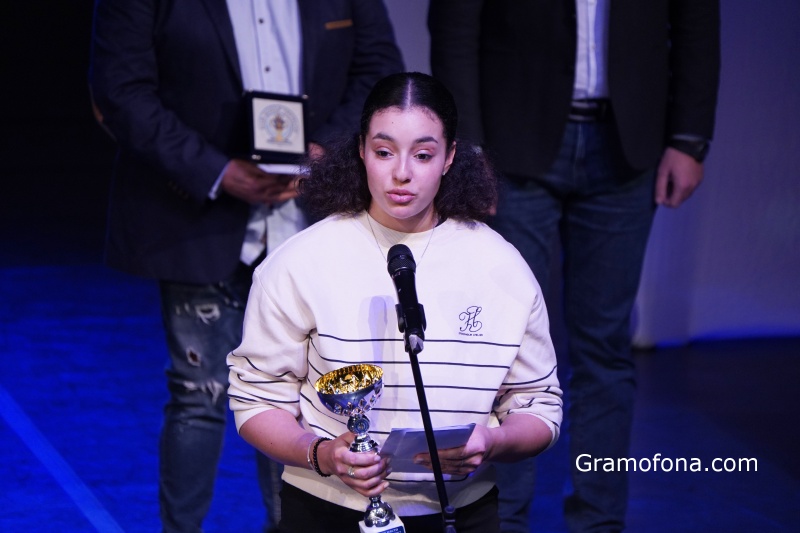 Наградиха най-добрите спортисти на Бургас, Александра Лукоянова е номер 1 (СНИМКИ)