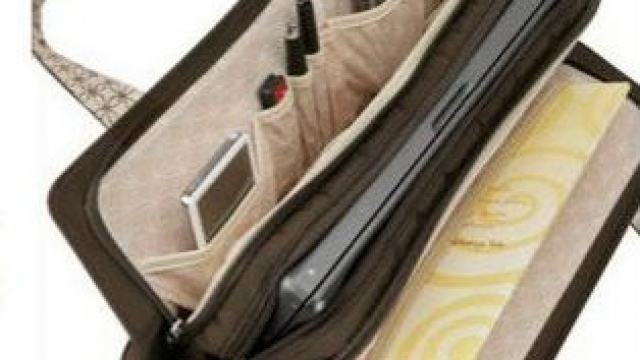 Бургазлийка „изгоря“ с 8 бона заради чанта без цип