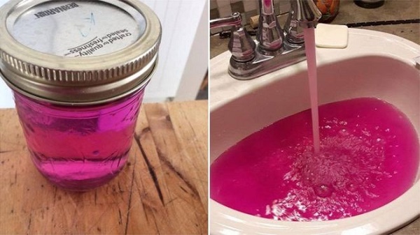 В Канада потече розова вода от чешмите
