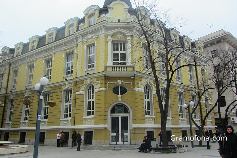 Близо 4000 фирми в Бургаска област декларираха данъците си от 1 март досега