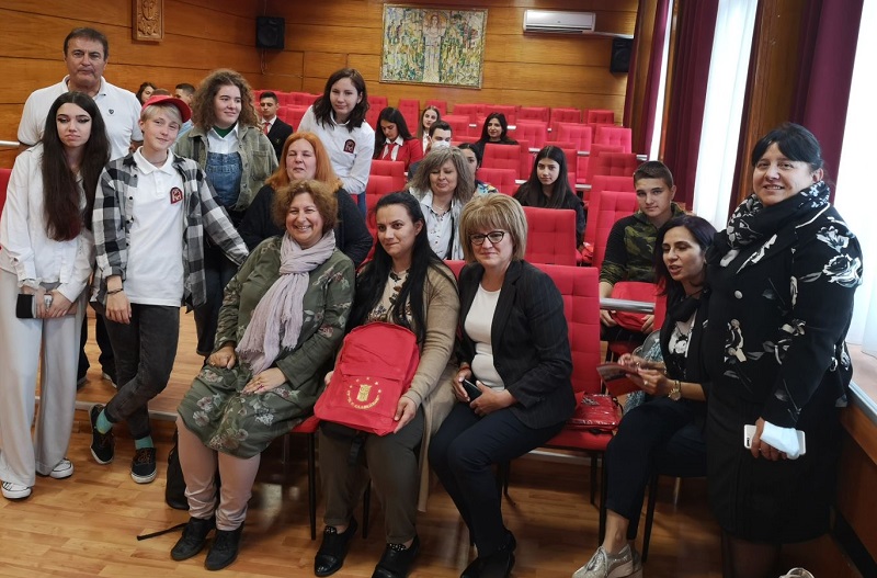 Иновации в действие събра учители и ученици от Бургас, Пазарджик и Кърджали