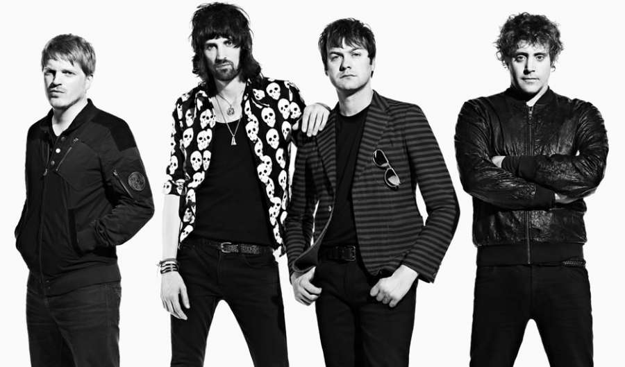 Kasabian поръчаха каравана, пълна с бира и пица