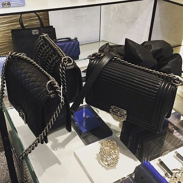 Чанти на Chanel за 360 000 евро откраднаха в Париж