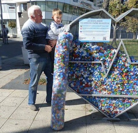 За една година „Голямото сърце“ на Бургас събра близо 10 тона пластмасови капачки