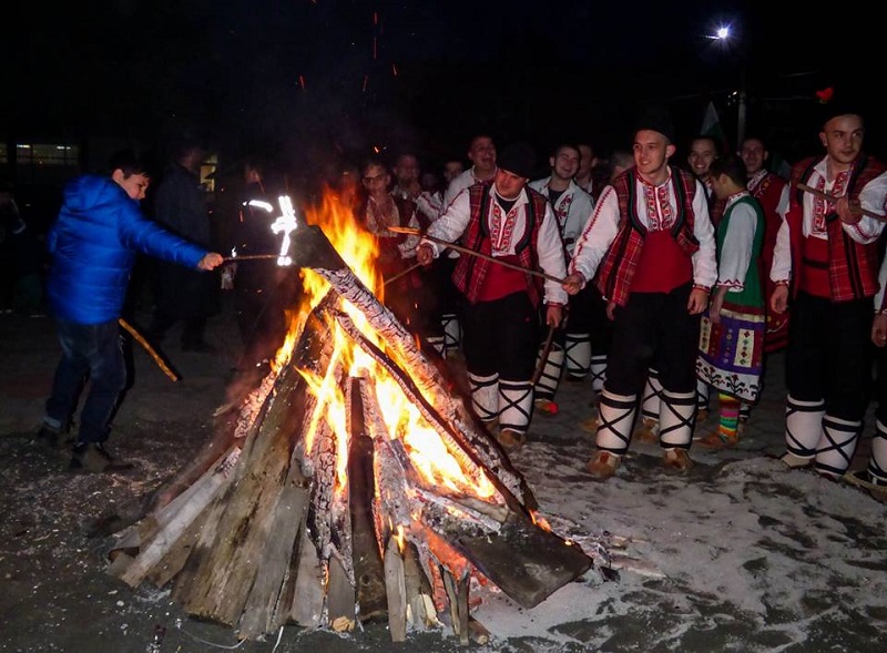 Жителите на Камено празнуваха Джамал за здраве и берекет през годината