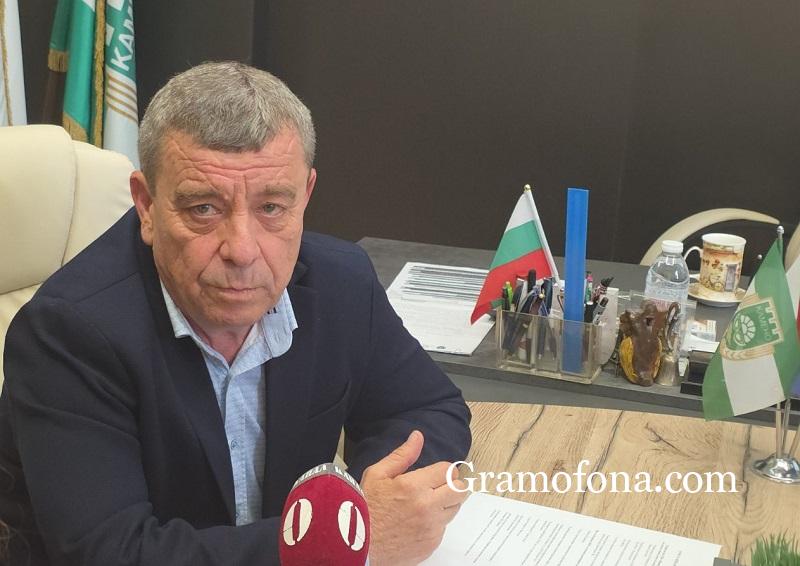 Новата година в Камено започва с ремонти на улици и сгради