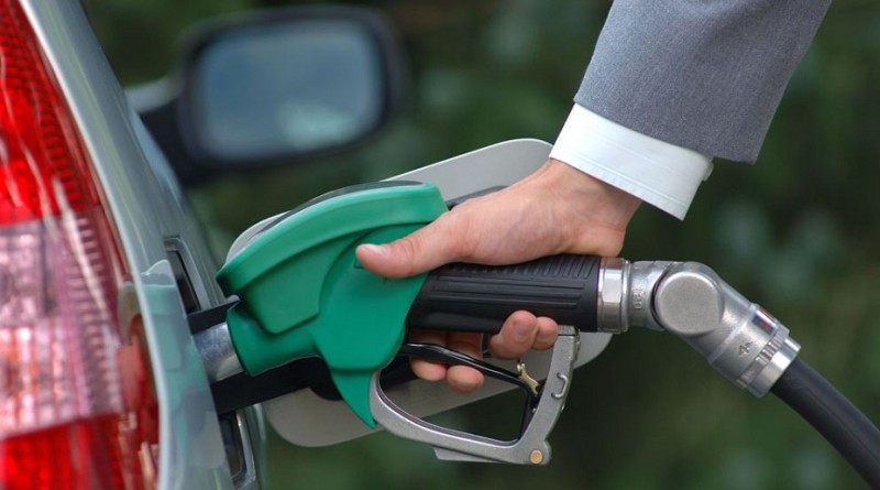 Малките бензиностанции очакват покачване на цените, ако не се облекчи бизнесът