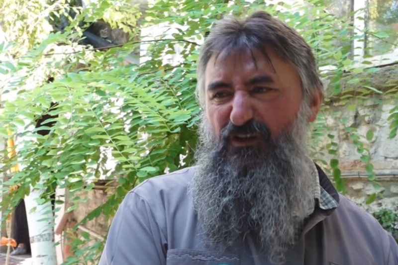 Отец Петър за скандала в Св. Влас: Просто изгоних едни мъртвопияни руснаци