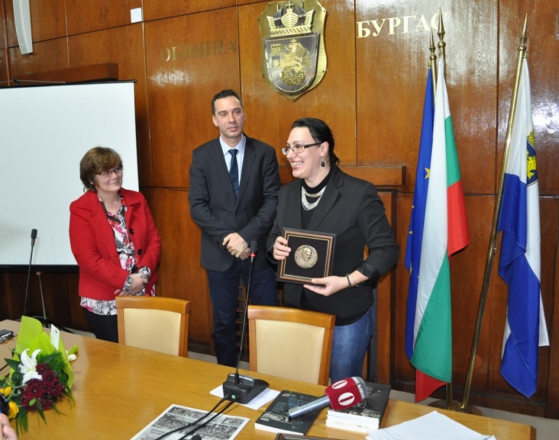 Отличиха най-добрите бургаски автори на 2014