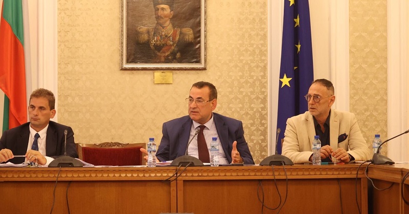 Депутати от комисията за Буджака задължиха екоминистър Личев на лична среща 