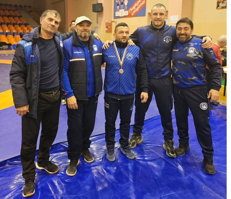 Борците от Черноморец - Бургас с отлично представяне в Сливен