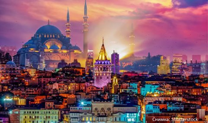 Затварят Турция? Локдаун през свещения месец Рамазан предлагат експерти 