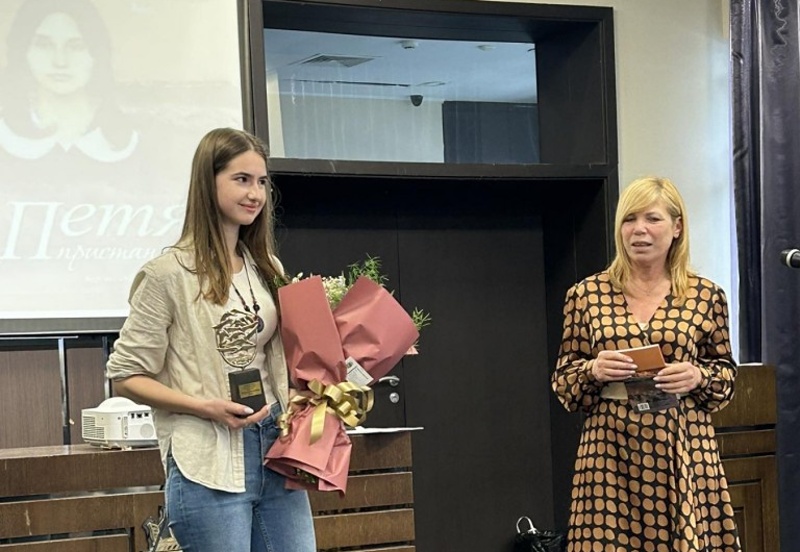 Обявиха призьорите от литературния конкурс „Петя Дубарова“