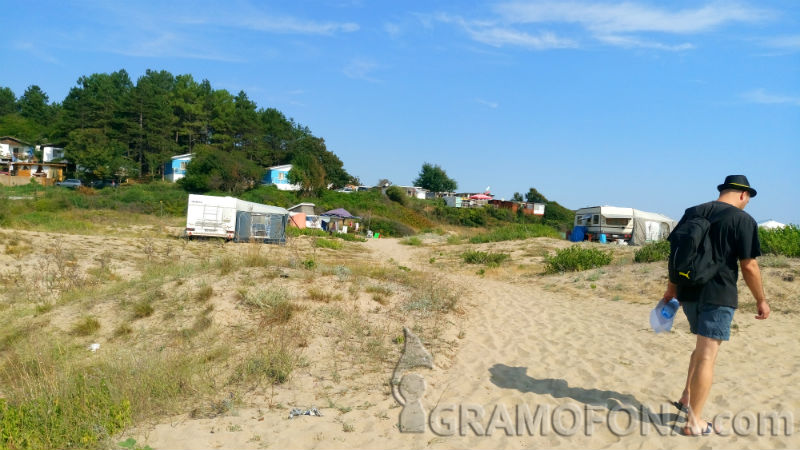 Община Царево отказа дарение от къмпингуващите на Корал
