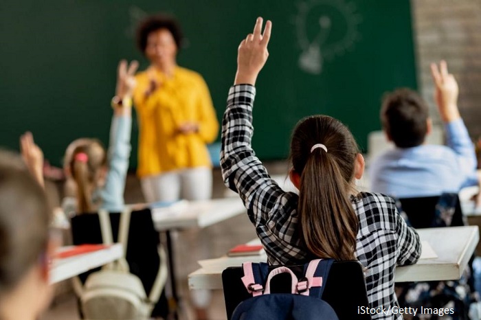 861 деца от Бургаско се върнаха в клас след бърз тест
