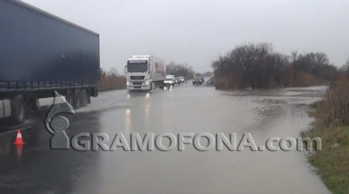 Към 16 часа: Бургаско бавно се нормализира