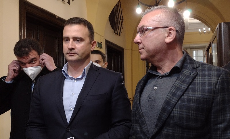 Жечо Станков: Европа ни дава чек, за да се справим с кризата, а служебният кабинет отказва да го вземе