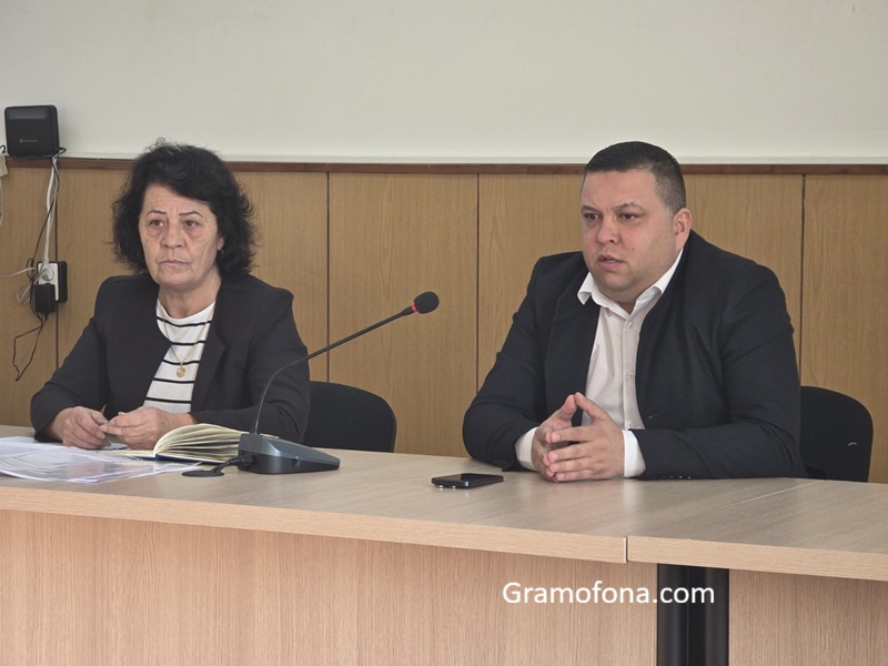 Община Сунгурларе ще има нов сметосъбиращ автомобил