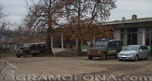 Гранична полиция ще купува джипове, патрулки и автобуси