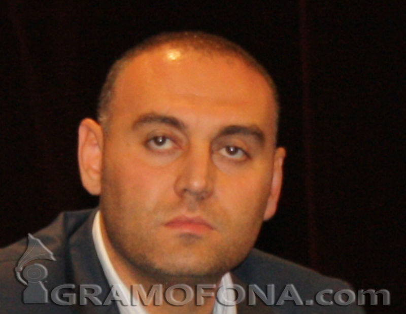Хюсеин Хафъзов ексклузивно пред Gramofona.com: Напуснах партията, за да следвам идеите на ДПС