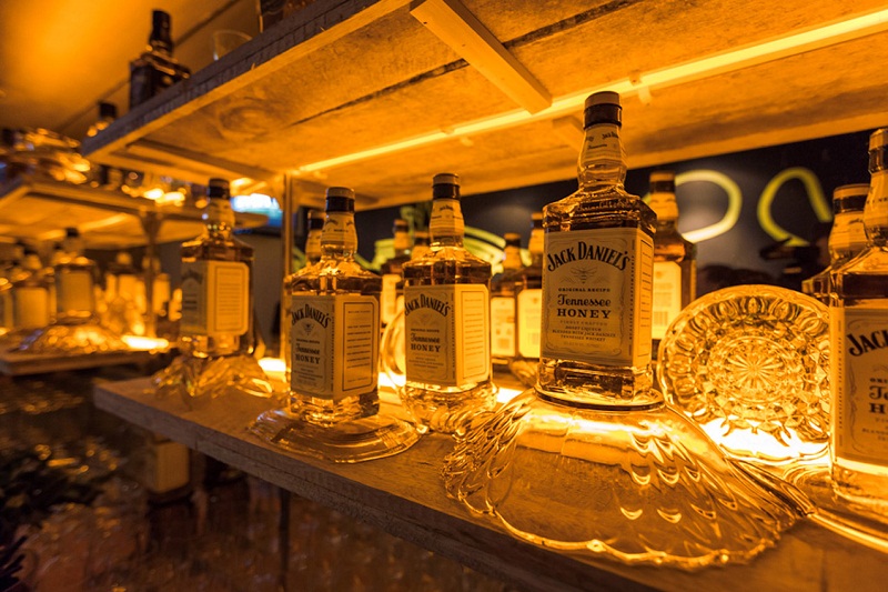 Без Jack Daniel’s Honey в Русия