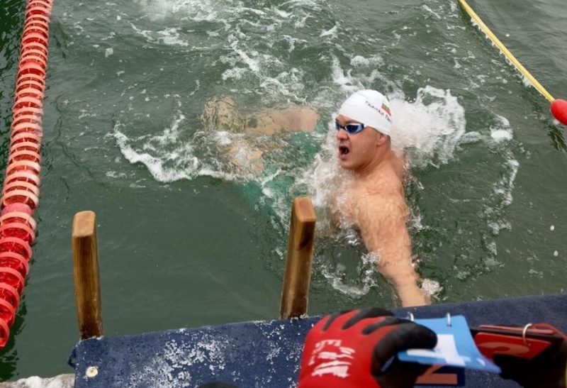 Цанко Цанков стана световен вицешампион на 200 метра свободен стил по зимно плуване