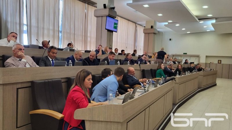 Общинският съвет в Бургас прие актуализацията на заплатата на кмета