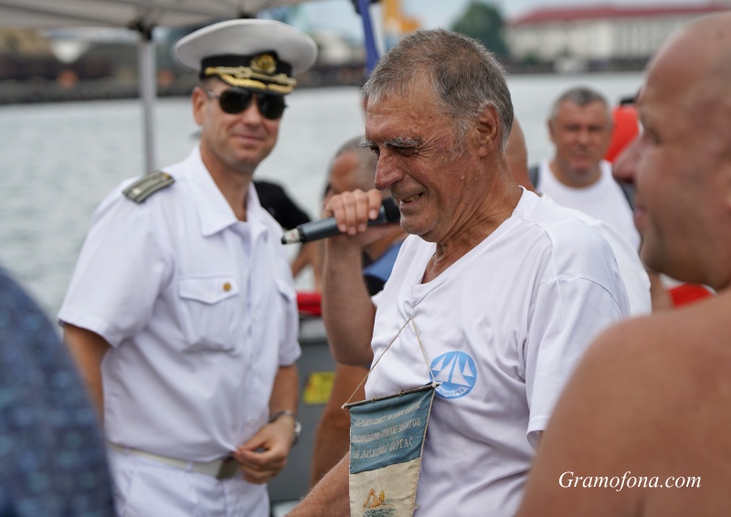 Победител в плувен маратон от 1964 г. отново се състезава в Бургас