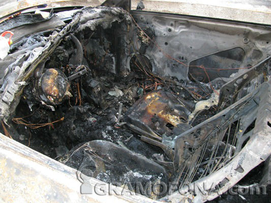 Четири коли изгоряха в Долно Езерово