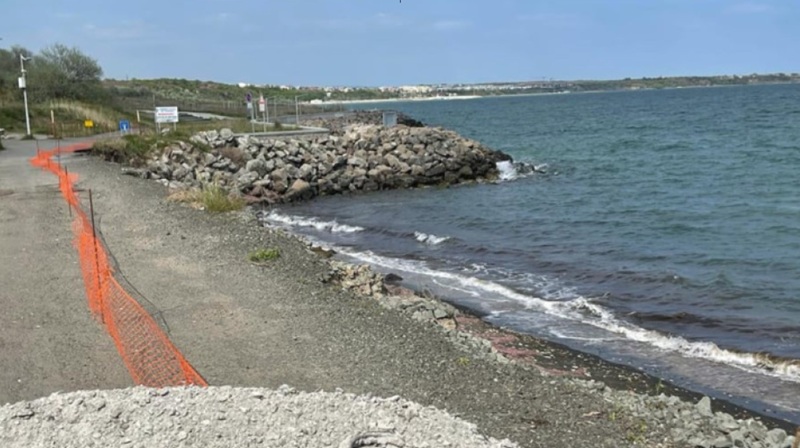 Затваря се част от алеята от Бургас към Сарафово заради укрепване на свлачището