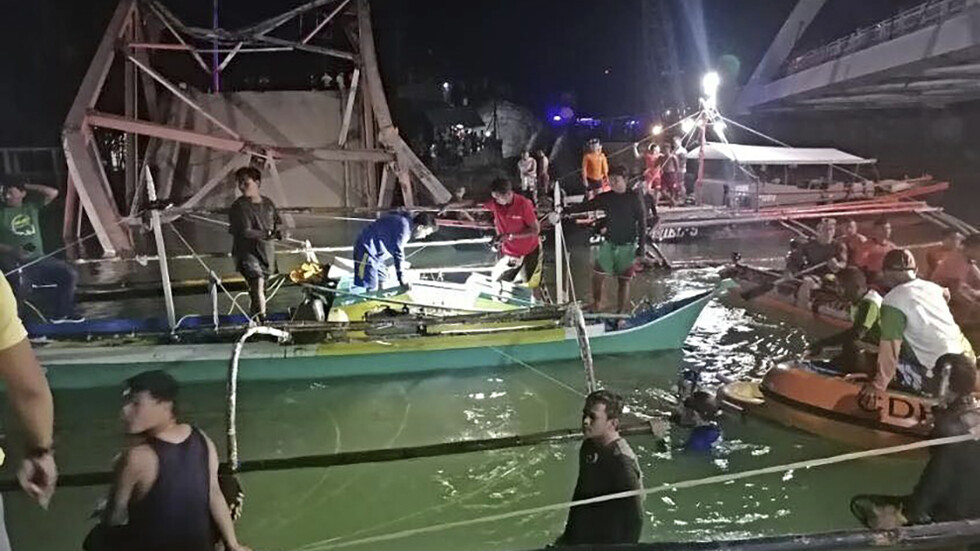 Най-малко 4 жертви след срутване на мост във Филипините