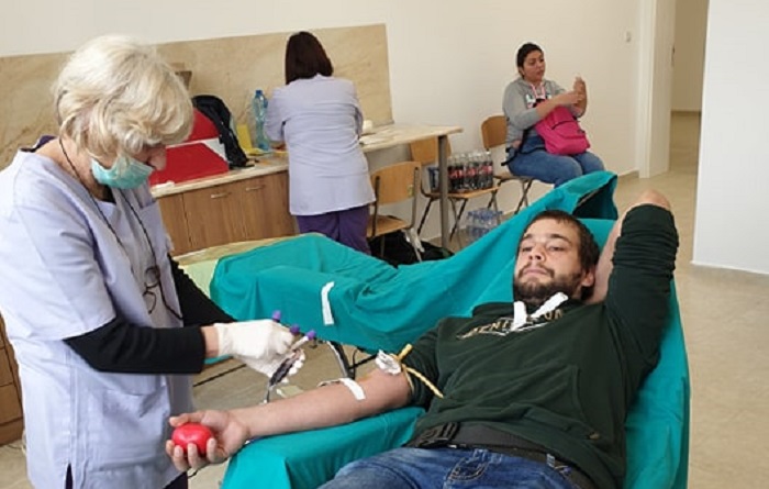 Бургаски студенти организират акция по кръводаряване