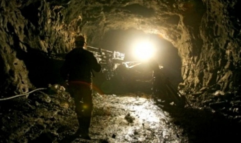 След поредната смърт на работник: Проверяват подземните рудници в страната